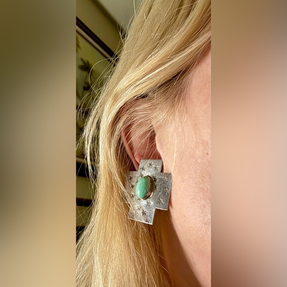 Vintage Sterling Cross Clip Earrings with Green Turquoise Cabochons - Picture 7 of 7